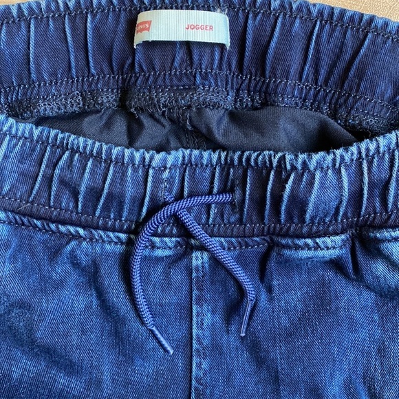 🆕Levi's® Girl's Soft Knit Denim Jogger Pants Sz Large - Picture 10 of 12